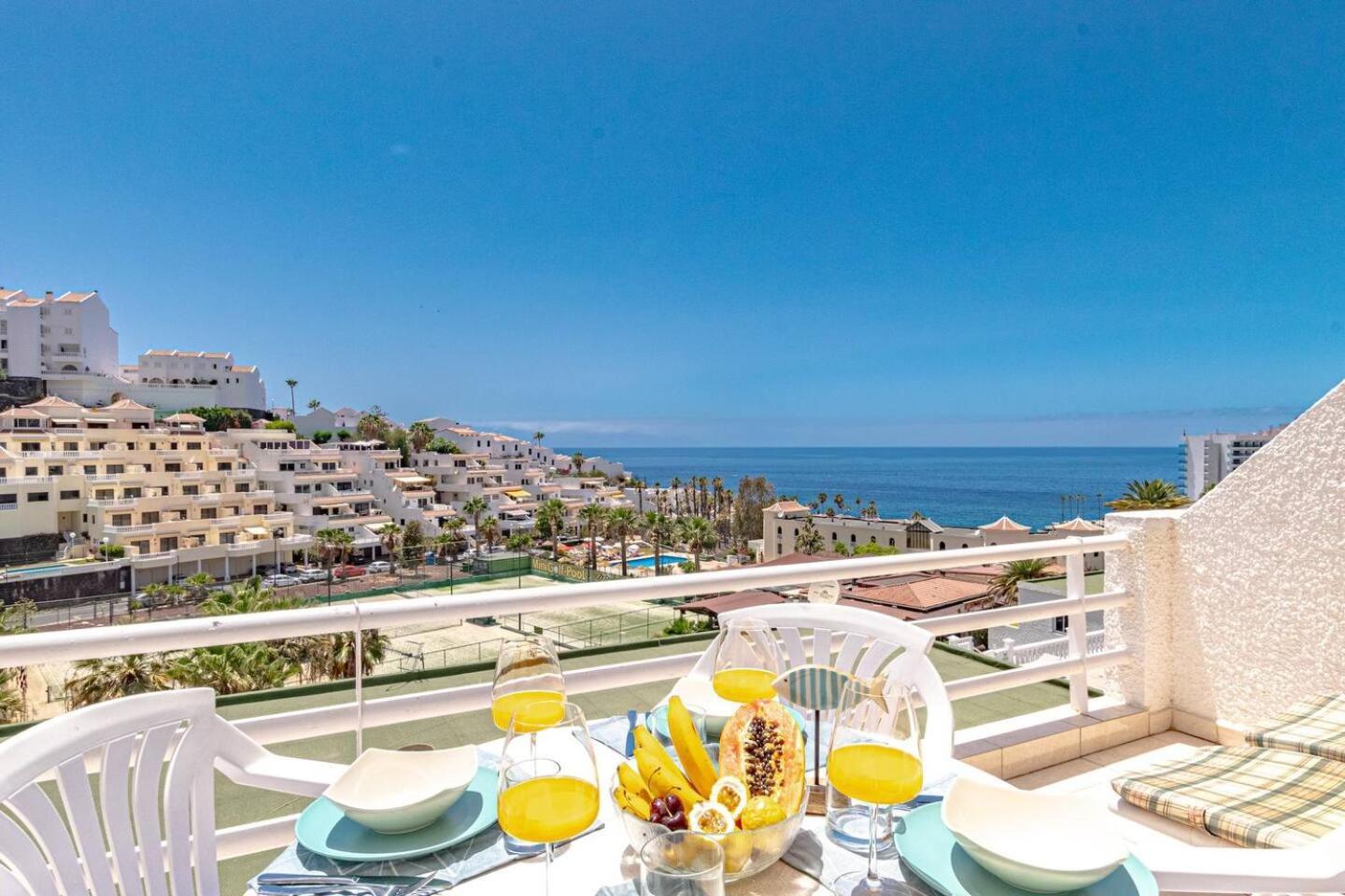 Sunny Oceanview Terrace By Dream Homes Tenerife Acantilado de los Gigantes المظهر الخارجي الصورة